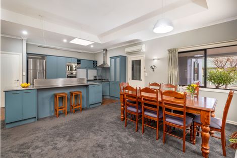 Photo of property in 6 Spruce Close, Alexandra, 9320