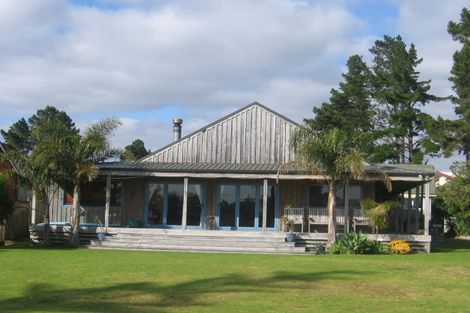 Photo of property in 217 Kenwood Drive, Matarangi, Whitianga, 3592