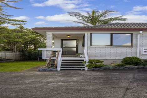 Photo of property in 31 Penion Drive, Flat Bush, Auckland, 2023