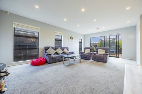 Photo of property in 91 Nobilo Road, Kumeu, 0810