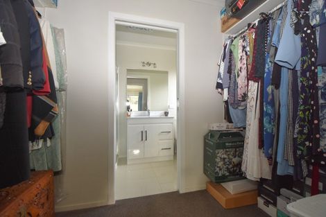 Photo of property in 3a Madison Street, Carterton, 5713