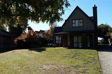 Photo of property in 231 Beacon Point Road, Wanaka, 9305