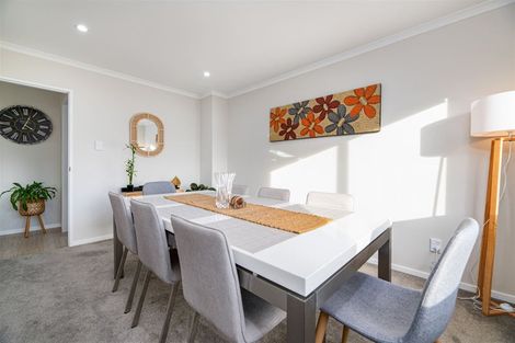 Photo of property in 3/504 Swanson Road, Ranui, Auckland, 0612