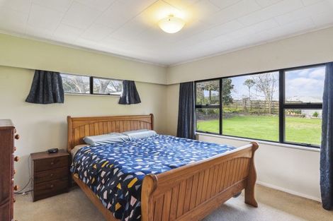 Photo of property in 244 Kawiu Road, Levin, 5510
