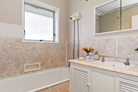 Photo of property in 2/15 Tuthill Street, Gate Pa, Tauranga, 3112