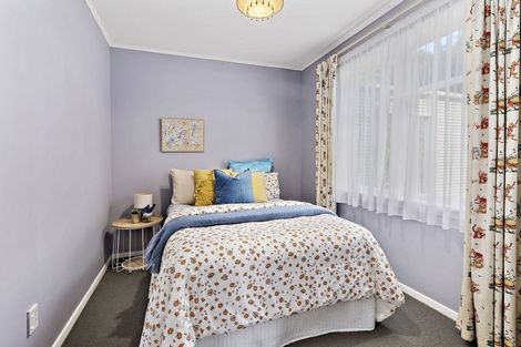 Photo of property in 11 Chester Road, Tawa, Wellington, 5028