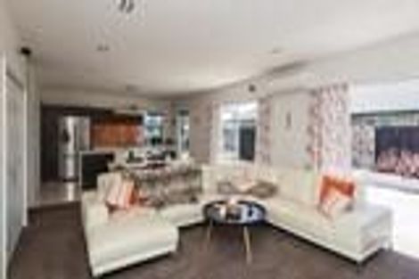 Photo of property in 35 Te Whenu Crescent, Marshland, Christchurch, 8083