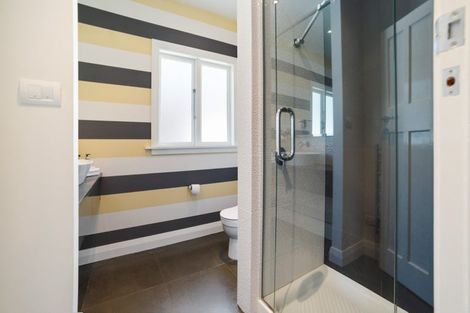 Photo of property in 16 Totara Street, Fendalton, Christchurch, 8041