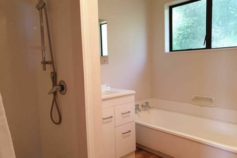 Photo of property in 6 Bluff Close, Kelson, Lower Hutt, 5010