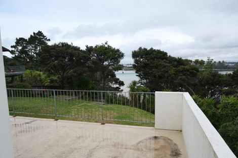 Photo of property in 32 Marae Road, Greenhithe, Auckland, 0632