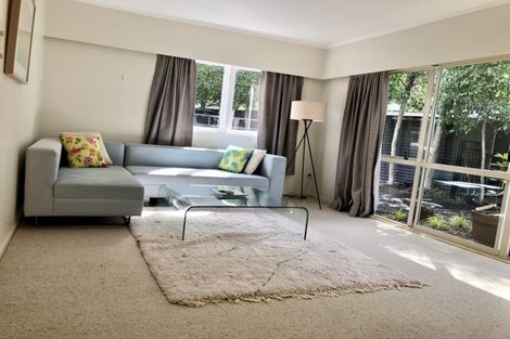 Photo of property in 2/16 Rangitoto Terrace, Milford, Auckland, 0620