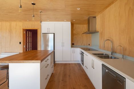 Photo of property in 2 Bell Bird Rise, Picton, 7220