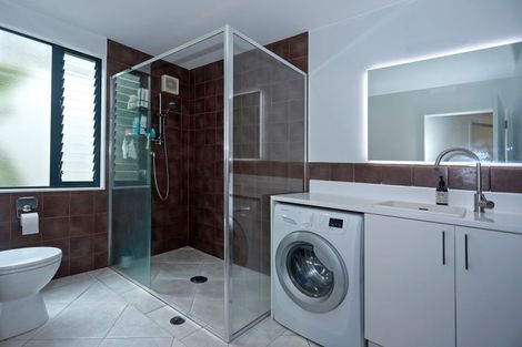 Photo of property in 1/203 Marine Parade, Mount Maunganui, 3116