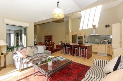 Photo of property in 30 Shelter Grove, Frankleigh Park, New Plymouth, 4310