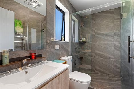 Photo of property in 2a Robin Lane, Browns Bay, Auckland, 0630