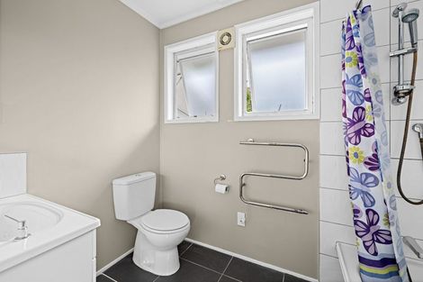 Photo of property in 17 Helvetia Drive, Browns Bay, Auckland, 0630