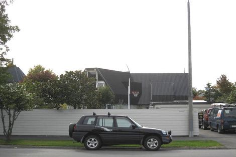 Photo of property in 74 Memorial Avenue, Ilam, Christchurch, 8053