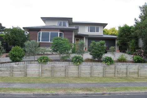 Photo of property in 7 Redfern Lane, Glenfield, Auckland, 0629