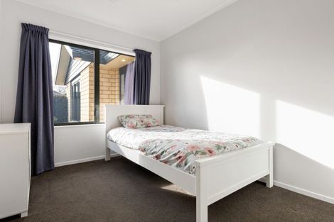 Photo of property in 10 Cairns Crescent, Rototuna, Hamilton, 3210