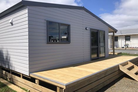 Photo of property in 14 English Street, St Andrews, Hamilton, 3200