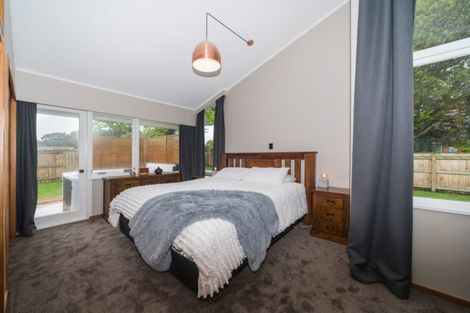 Photo of property in 6 Kapiti Place, Awapuni, Palmerston North, 4412