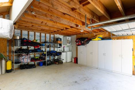 Photo of property in 21 Amelia Crescent, Waikawa, Picton, 7220