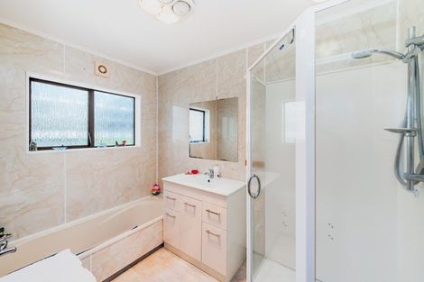 Photo of property in 13a Hadfield Place, Paraparaumu Beach, Paraparaumu, 5032