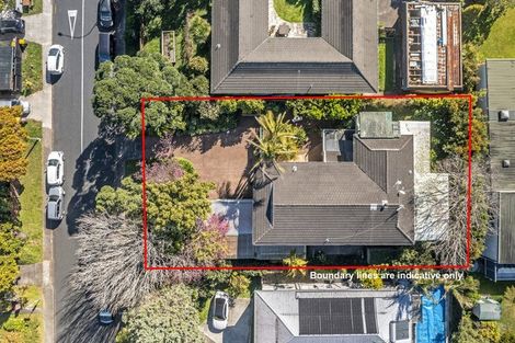 Photo of property in 2 Geoffrey Road, Torbay, Auckland, 0630