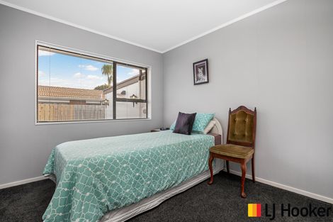 Photo of property in 1/3 Seaward Place, Wattle Downs, Auckland, 2103
