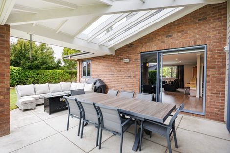 Photo of property in 18 Oak Crescent, Ashhurst, 4810