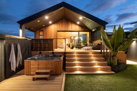 Photo of property in 1013 Papamoa Beach Road, Papamoa Beach, Papamoa, 3118