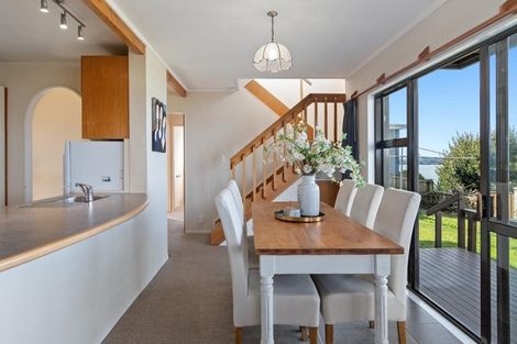 Photo of property in 87 Harbour View Road, Omokoroa, 3114