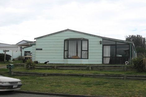 Photo of property in 5 Matakane Street, Waitarere Beach, Levin, 5510