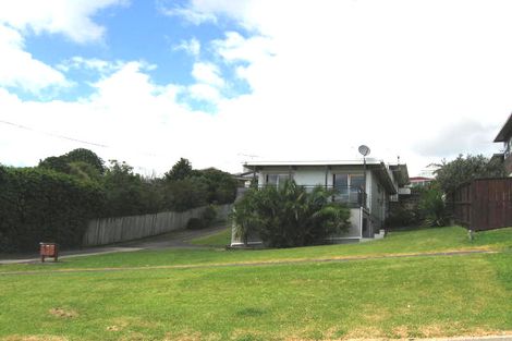 Photo of property in 1/13 Penning Road, Milford, Auckland, 0620