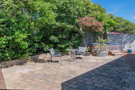 Photo of property in 6b Whitmore Grove, Waikanae Beach, Waikanae, 5036