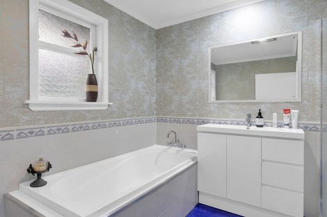 Photo of property in 73 Clayton Road, Mangakakahi, Rotorua, 3015