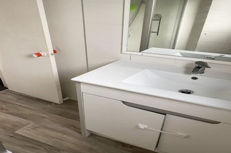 Photo of property in 15 Rata Road, Stanmore Bay, Whangaparaoa, 0932