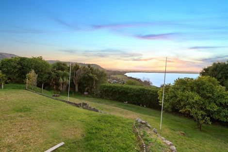 Photo of property in 7a Naera Place, Kawaha Point, Rotorua, 3010