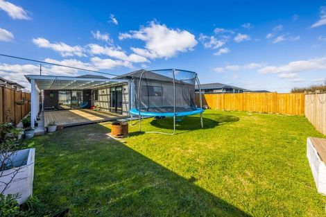 Photo of property in 10 Earlywood Road, Takanini, 2110