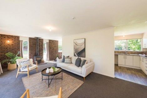 Photo of property in 42 Meadowbrook Drive, Cloverlea, Palmerston North, 4412