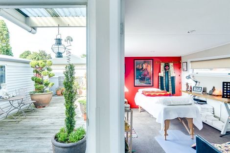 Photo of property in 911 Nelson Street North, Mahora, Hastings, 4120