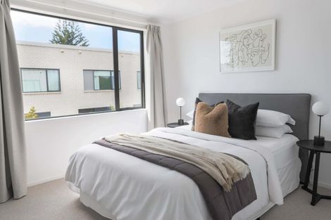 Photo of property in 12b Titoki Street, Te Atatu Peninsula, Auckland, 0610