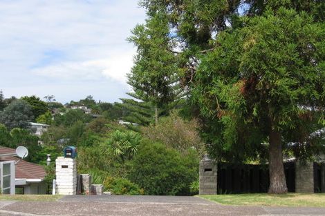 Photo of property in 1/26 Glamorgan Drive, Torbay, Auckland, 0630