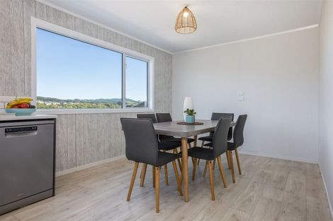 Photo of property in 18 Raroa Place, Pukerua Bay, 5026