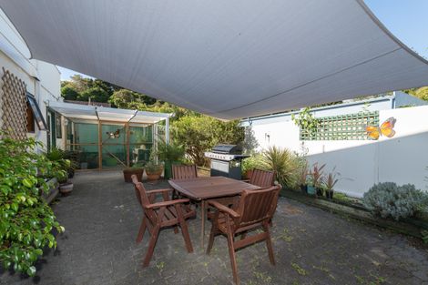 Photo of property in 9 Mako Lane, Paihia, 0200