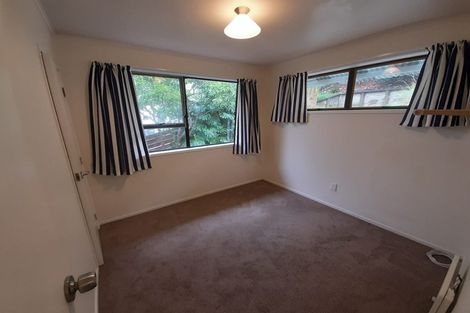 Photo of property in 33 Sequoia Place, Sunnynook, Auckland, 0620