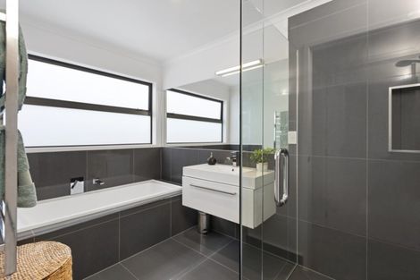 Photo of property in 63 Benmore Crescent, Pyes Pa, Tauranga, 3112