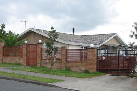 Photo of property in 6 Hassan Drive, Massey, Auckland, 0614