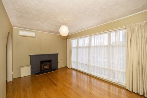 Photo of property in 15 Wavell Crescent, Lansdowne, Masterton, 5810