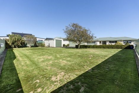 Photo of property in 11 Desmond Place, Bell Block, New Plymouth, 4312